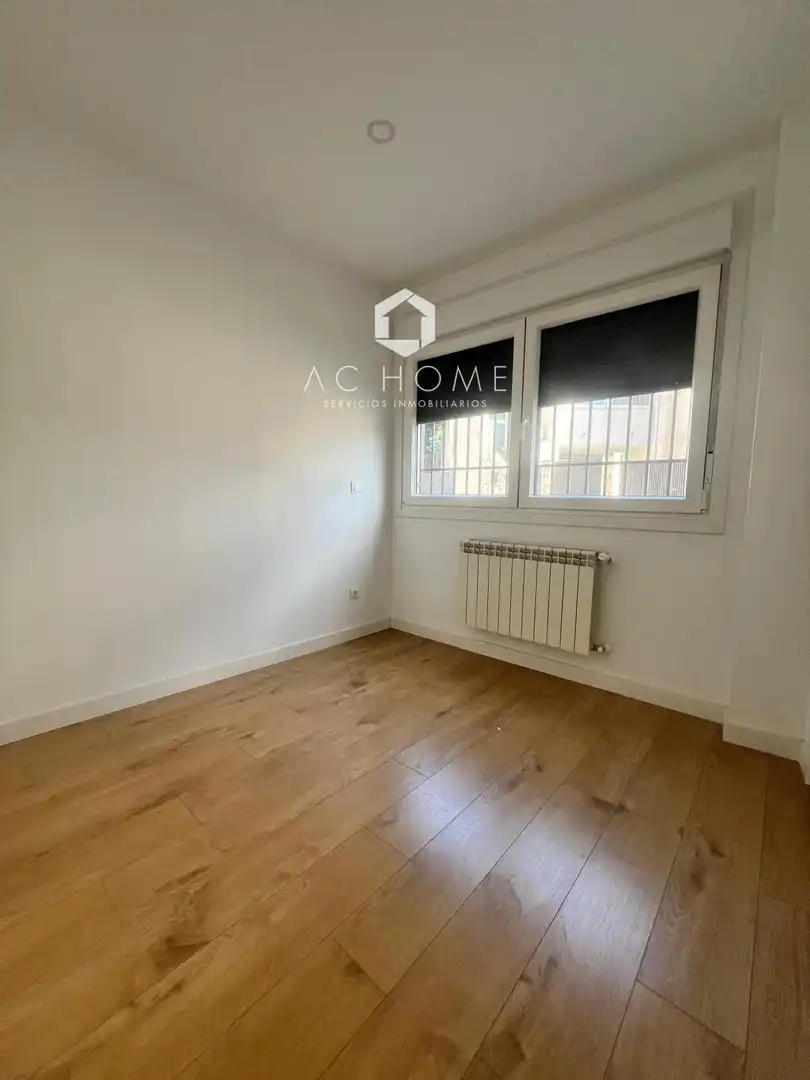 Habitación de Piso de alquiler en Campo Real con Aire acondicionado, Calefacción y Piscina