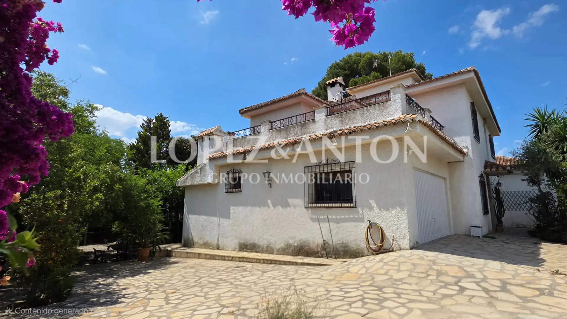 Vista exterior de Casa o chalet en venta en Paterna con Aire acondicionado, Jardín privado y Terraza