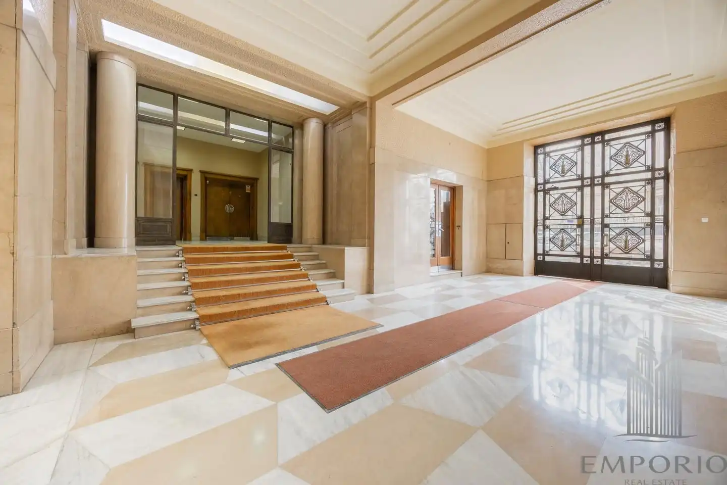 Wohnung zum Verkauf in Madrid mit Klimaanlage, Heizung und Terrasse