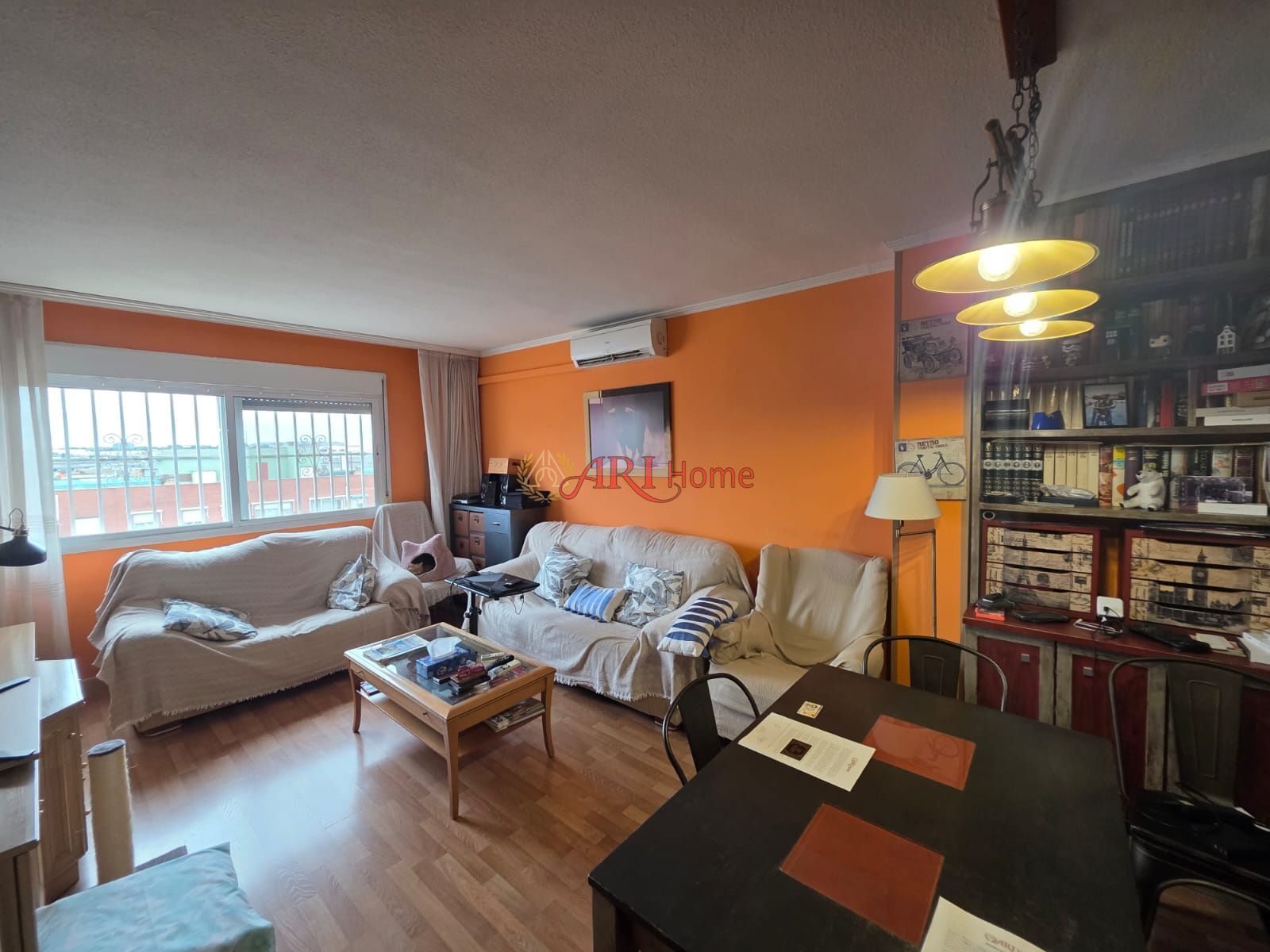 Living room of Flat for sale in  Madrid Capital  with Air Conditioner and Heating
