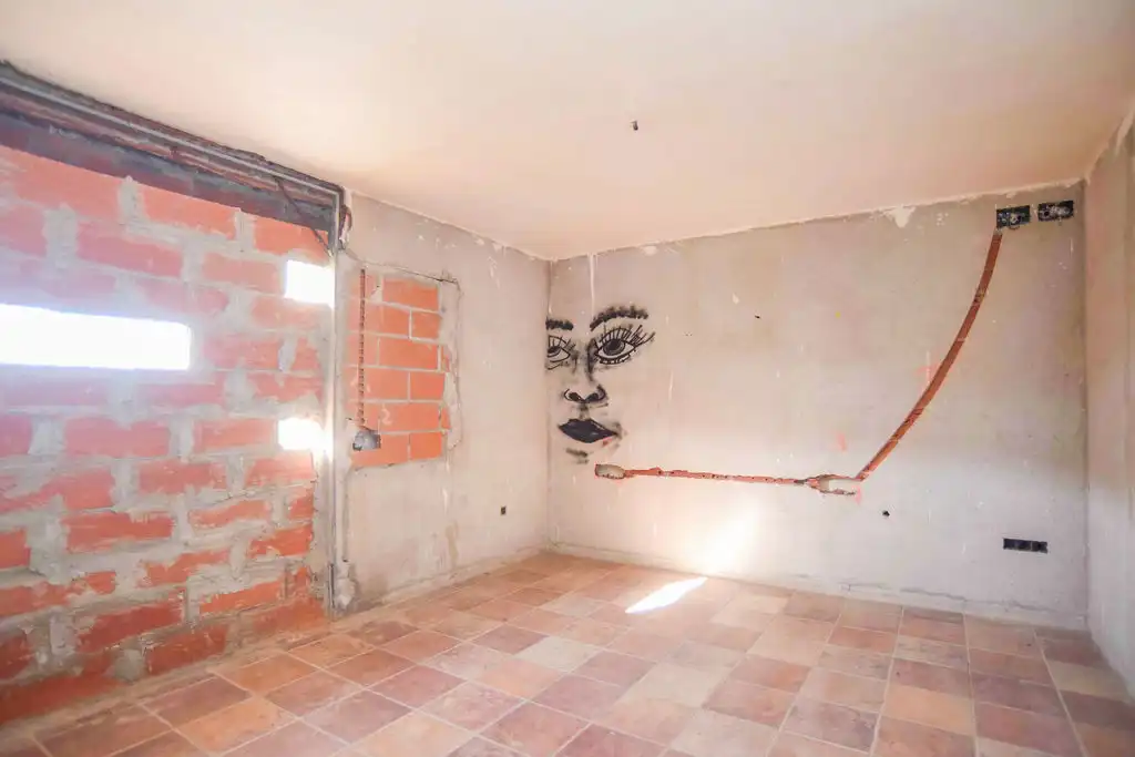 Buildings for sale in Santa Susanna
