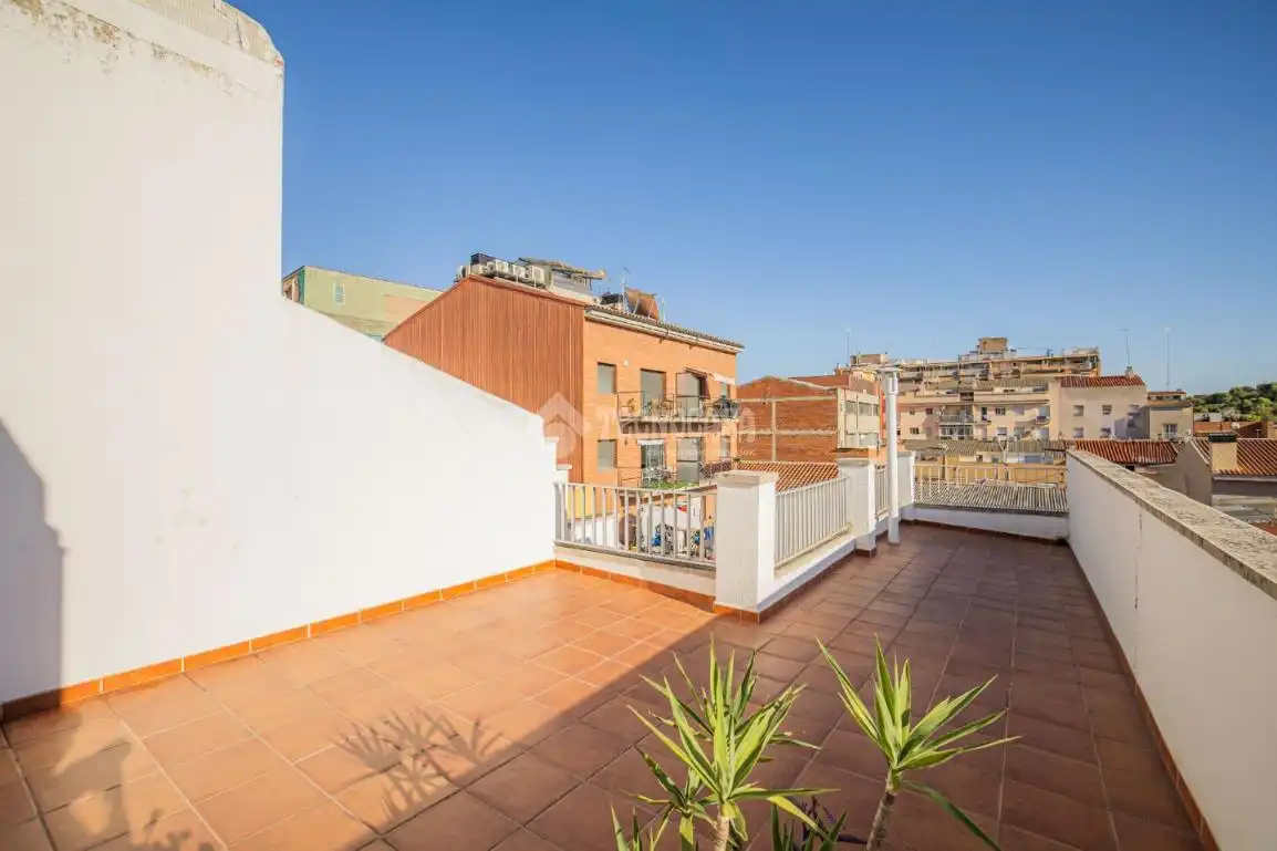 Terrasse von Einfamilien-Reihenhaus zum Verkauf in Terrassa mit Terrasse
