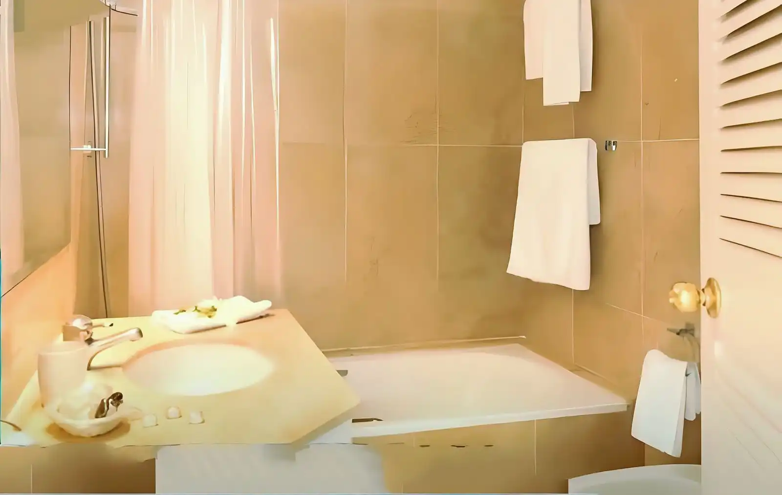 Chalet con piscina en venta en Calle Sirio 323, imagen 5