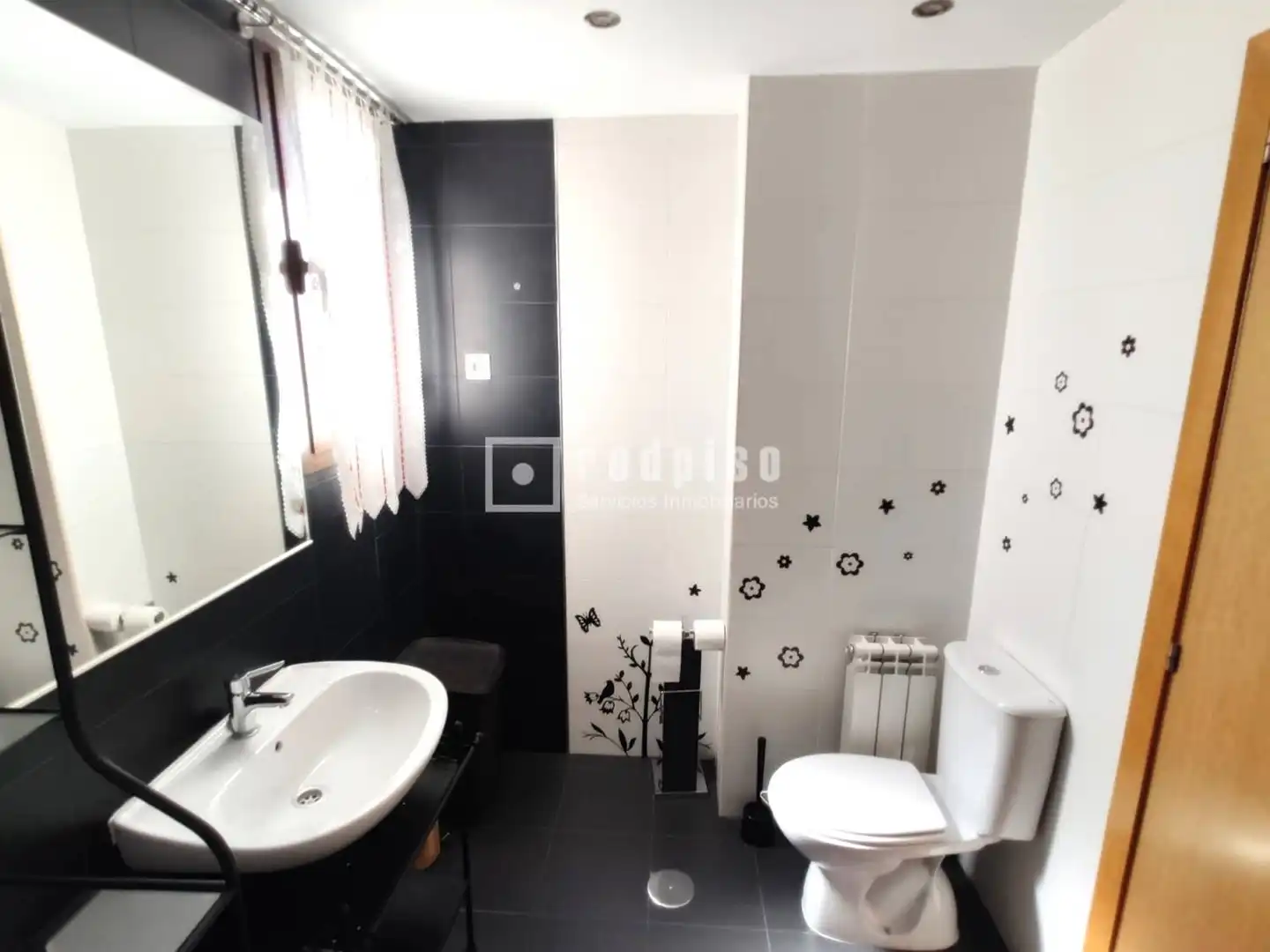 Baño de Piso de alquiler en Móstoles con Aire acondicionado, Calefacción y Trastero