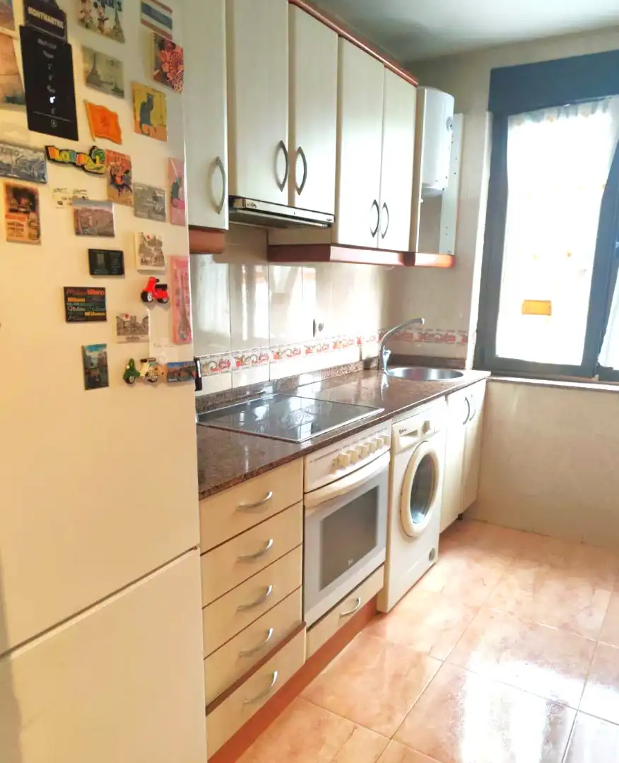 Flat for rent in Camino de la Tejerona, Ceares
