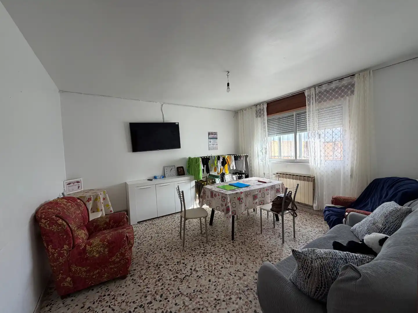 Sala d'estar de Nau industrial en venda en Hornillos de Eresma amb Calefacció