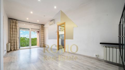 Foto 2 de Piso en venta en Avinguda de Mossèn Jacint Verdaguer, Santa Perpètua de Mogoda, Barcelona