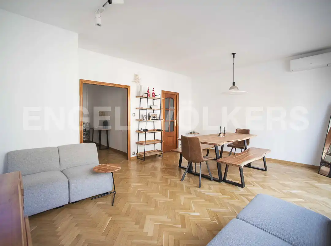 Living room of Flat for rent in Barcelona  with Air Conditioner, Heating and Parquet flooring