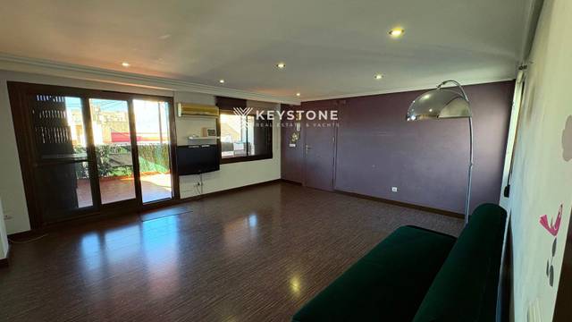 Ático en Alquiler en Donoso Cortés en Carolinas Bajas