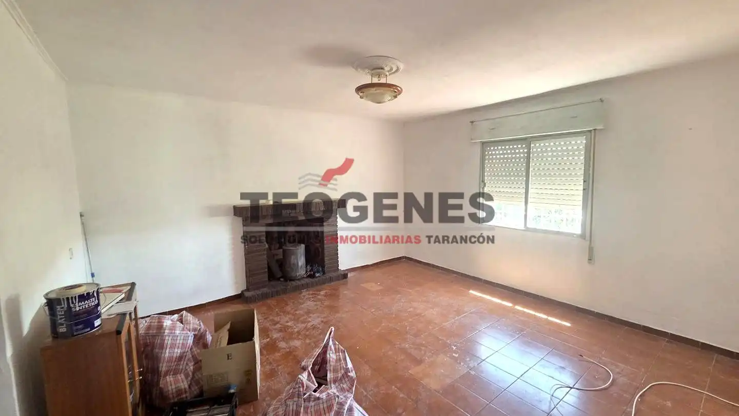 Sala de estar de Casa o chalet en venta en Barajas de Melo con Trastero y Piscina