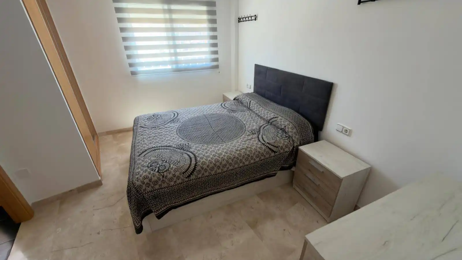 Dormitori de Apartament en venda en Murcia amb Terrassa, Moblat i Piscina comunitària