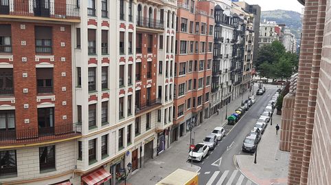 Foto 5 de Apartamento en venta en Abandoibarra - Guggenheim, Bilbao