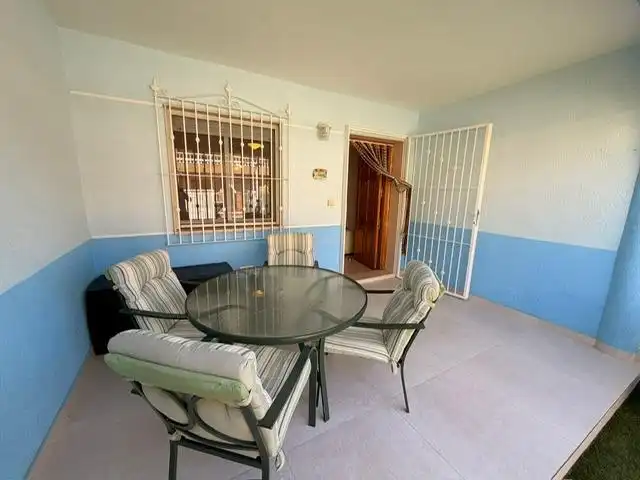 Vista exterior de Casa o chalet en venta en Pilar de la Horadada