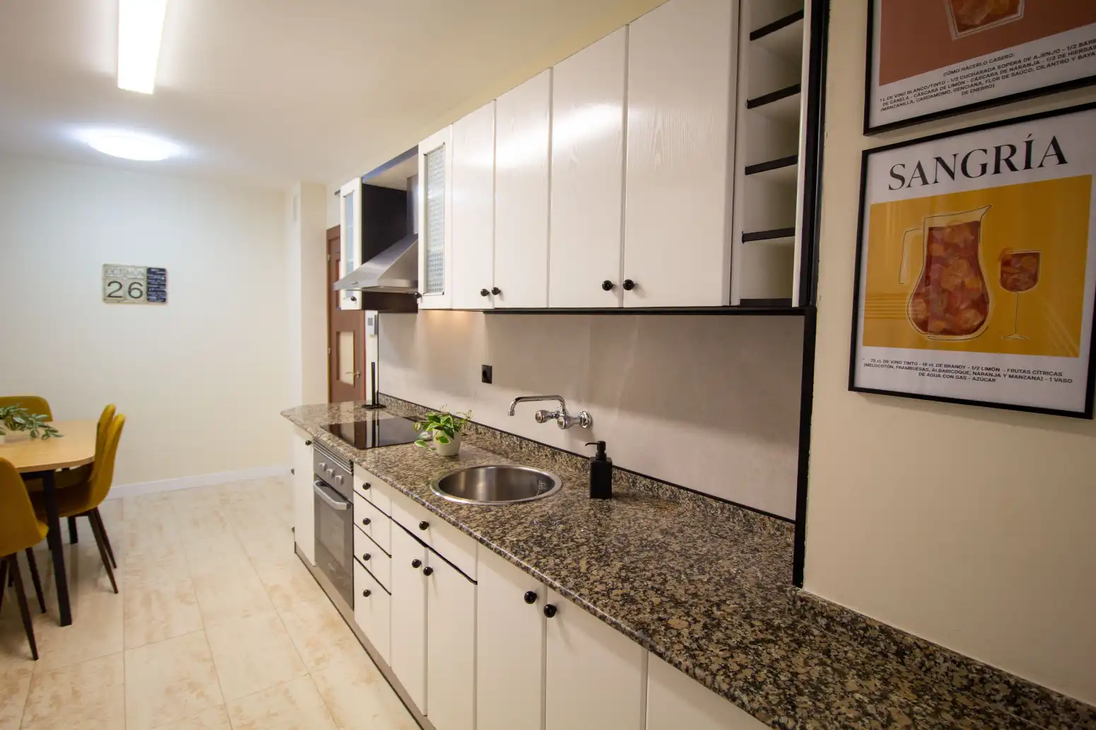 Cocina de Piso de alquiler en Gijón  con Calefacción, Terraza y Trastero