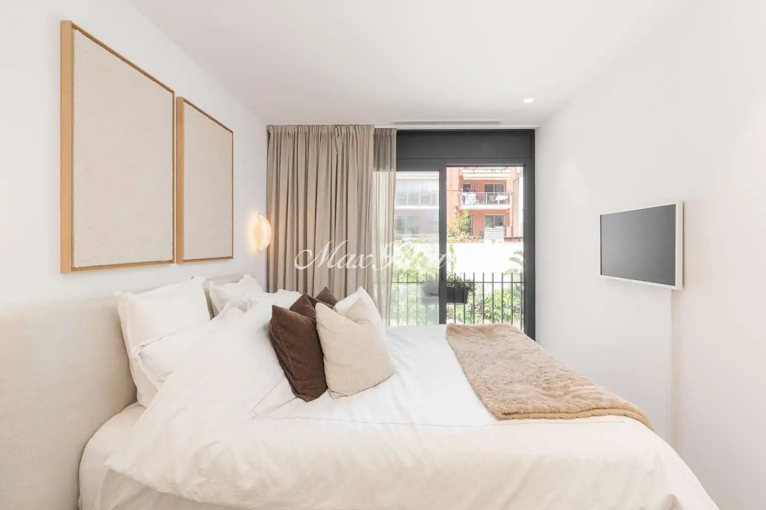 Bedroom of Flat for sale in Barcelona  with Air Conditioner, Terrace and Swimming Pool