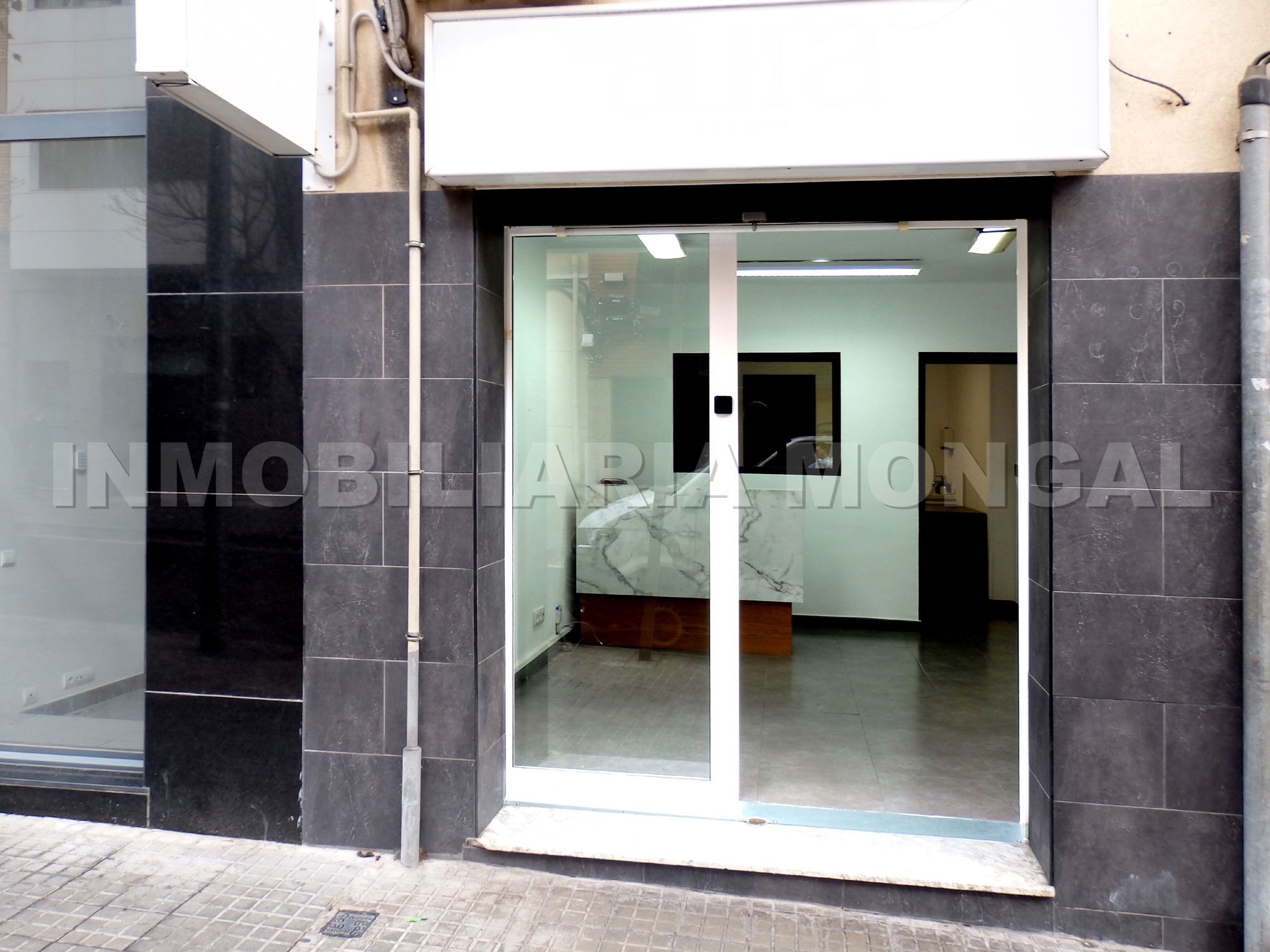 Premises to rent in Carrer d'Eusebi Güell, 68, Marianao