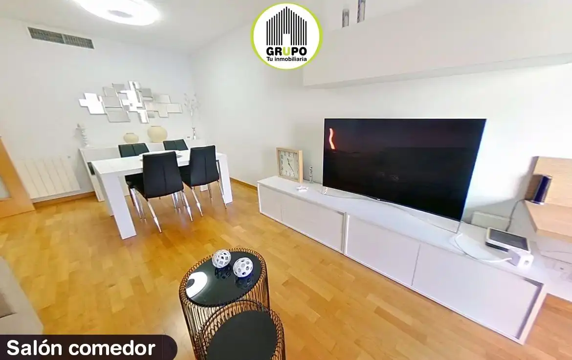 Sala d'estar de Pis en venda en Esplugues de Llobregat amb Aire condicionat, Calefacció i Parquet