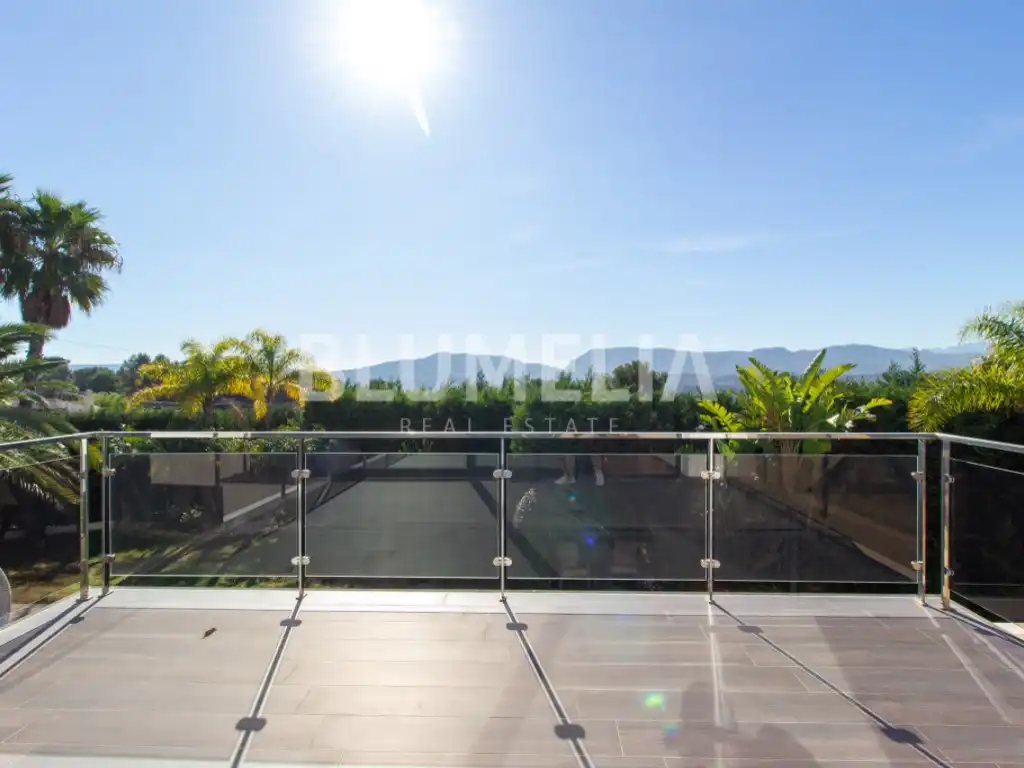 Houses for sale in Calle Tejo, Montgó - Ermita