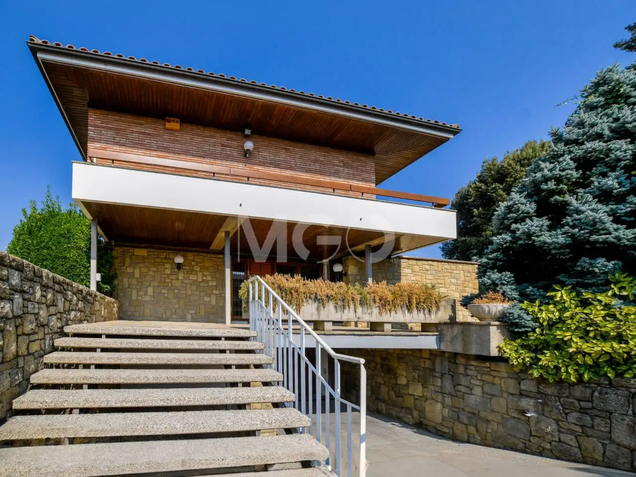 Vista exterior de Casa o chalet en venta en Manlleu con Aire acondicionado, Jardín privado y Terraza