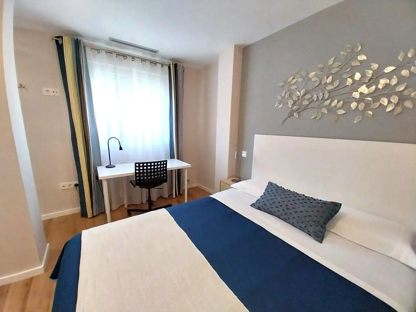 Bedroom of Flat for rent in Valladolid  with Air Conditioner, Heating and Terrace
