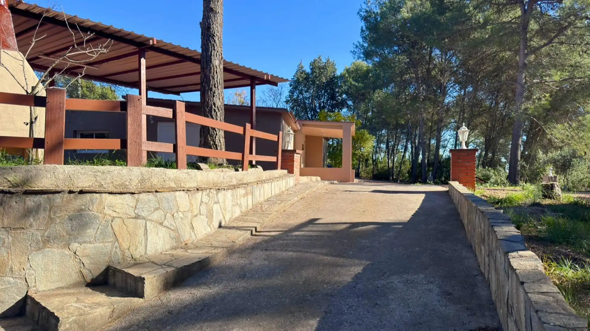Vista exterior de Casa o xalet en venda en Els Hostalets de Pierola amb Jardí privat, Terrassa i Balcó