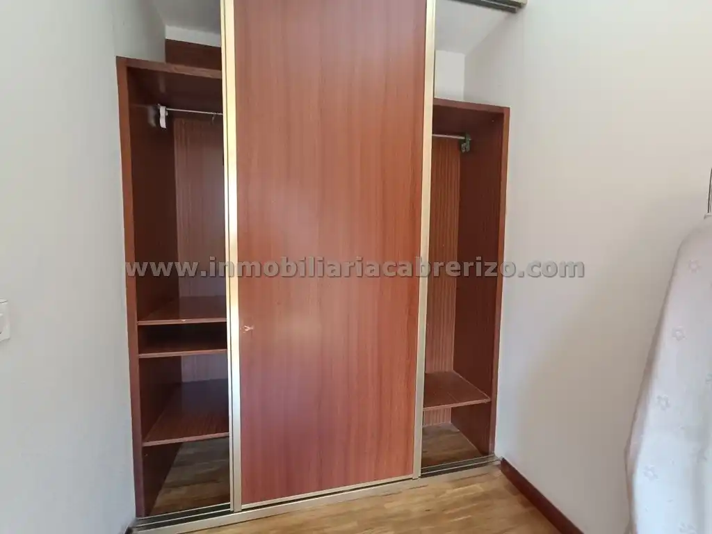 Schlafzimmer von Wohnungen zum Verkauf in  Logroño mit Klimaanlage, Heizung und Parkett