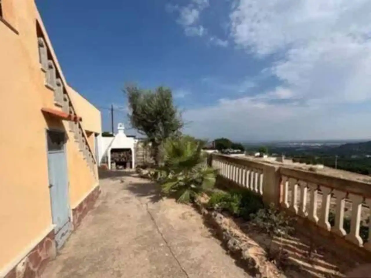 Vista exterior de Casa o xalet en venda en Villanueva de Castellón amb Aire condicionat i Terrassa