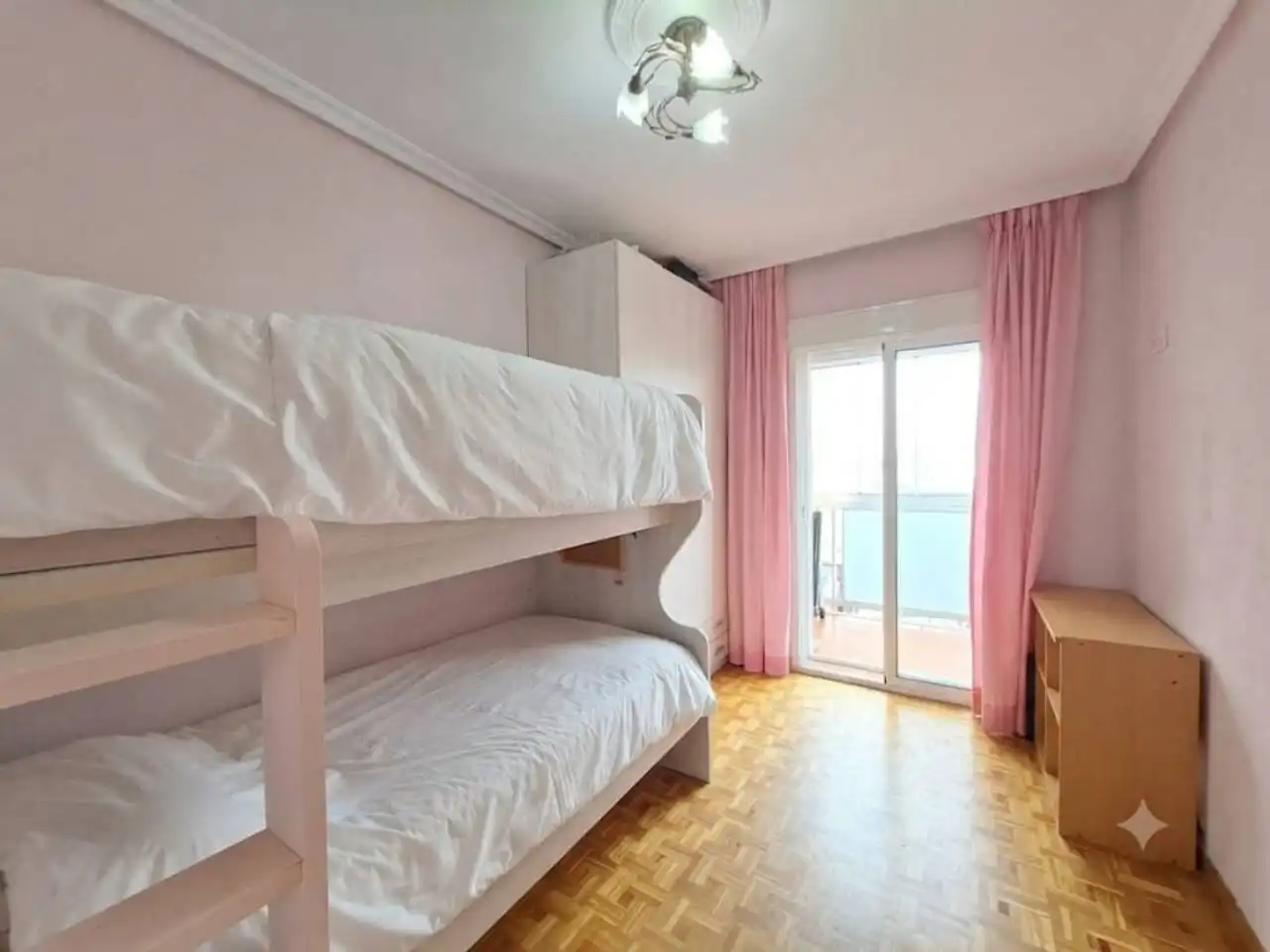 Habitación de Piso en venta en Burgos con Calefacción, Parquet y Terraza