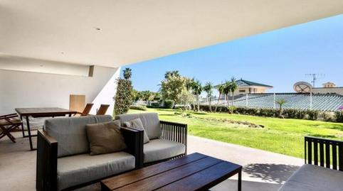 Foto 3 de Planta baja de alquiler en Los Naranjos, Marbella