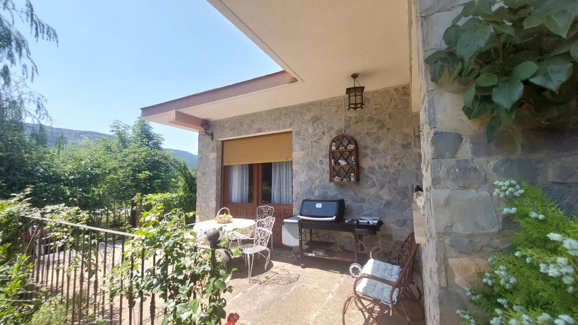 Garden of Country house for sale in Cidones  with Private garden and Swimming Pool