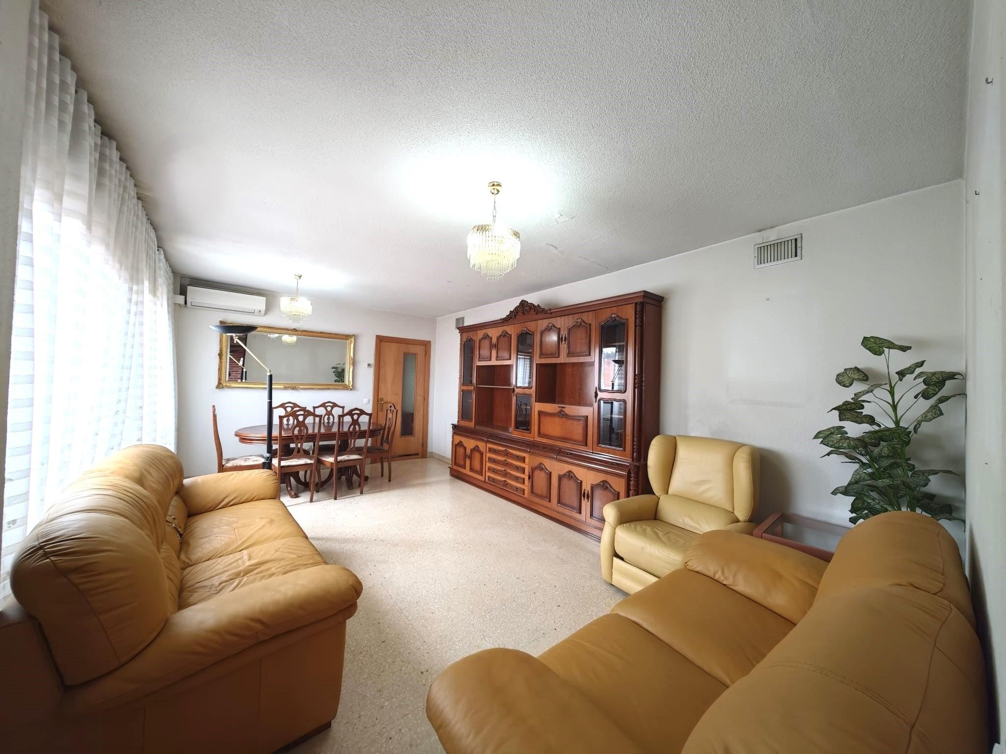 Living room of Flat for sale in  Madrid Capital  with Air Conditioner, Heating and Terrace