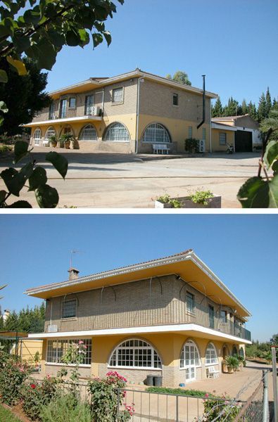 Vista exterior de Casa o xalet en venda en Bollullos de la Mitación amb Aire condicionat, Calefacció i Jardí privat