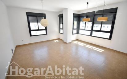 Living room of Flat for sale in Castellón de la Plana / Castelló de la Plana  with Air Conditioner, Heating and Storage room