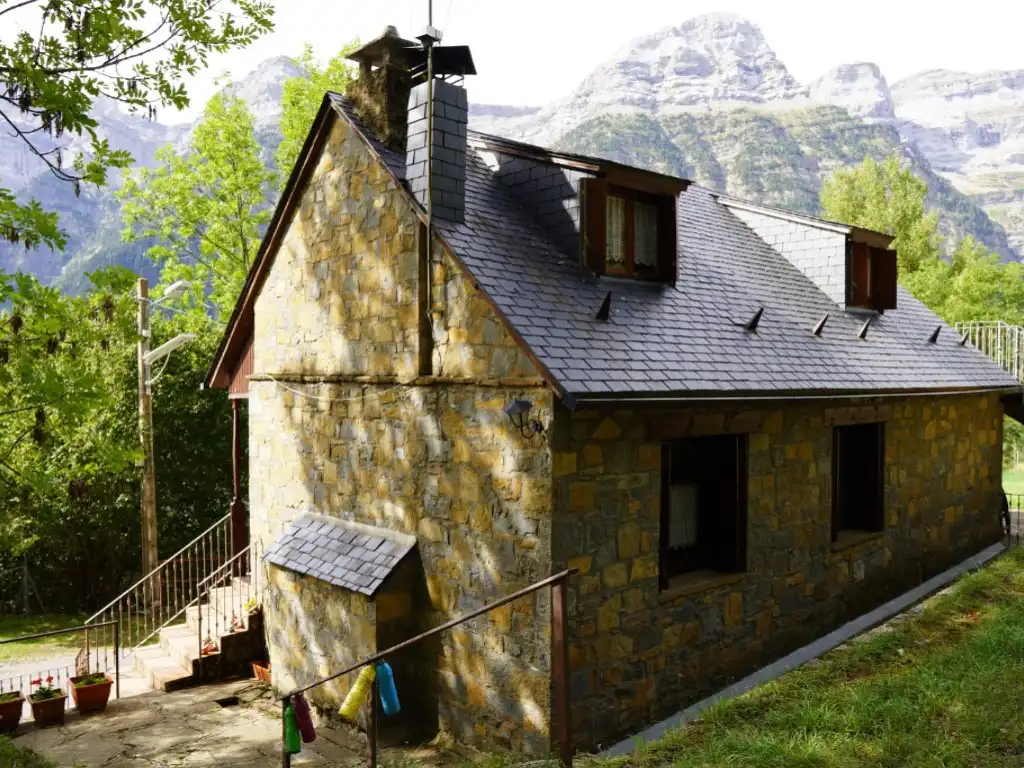 Vista exterior de Casa o xalet en venda en Bielsa