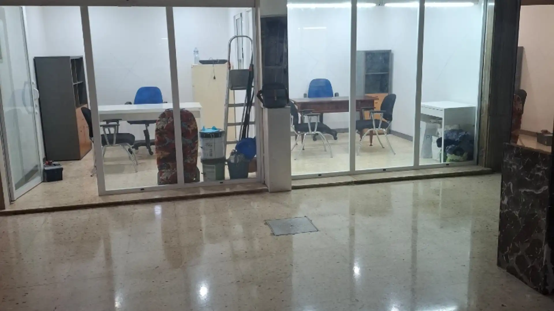 Local en venta en Alicante / Alacant con Aire acondicionado