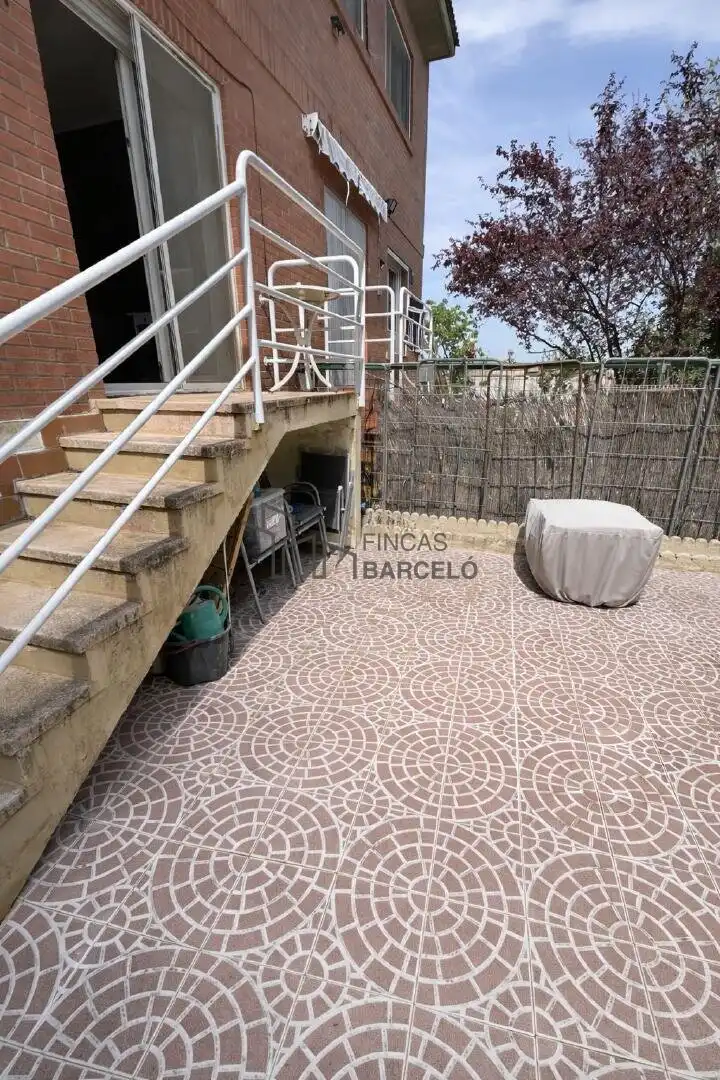 Terraza de Casa adosada en venta en Zaragoza