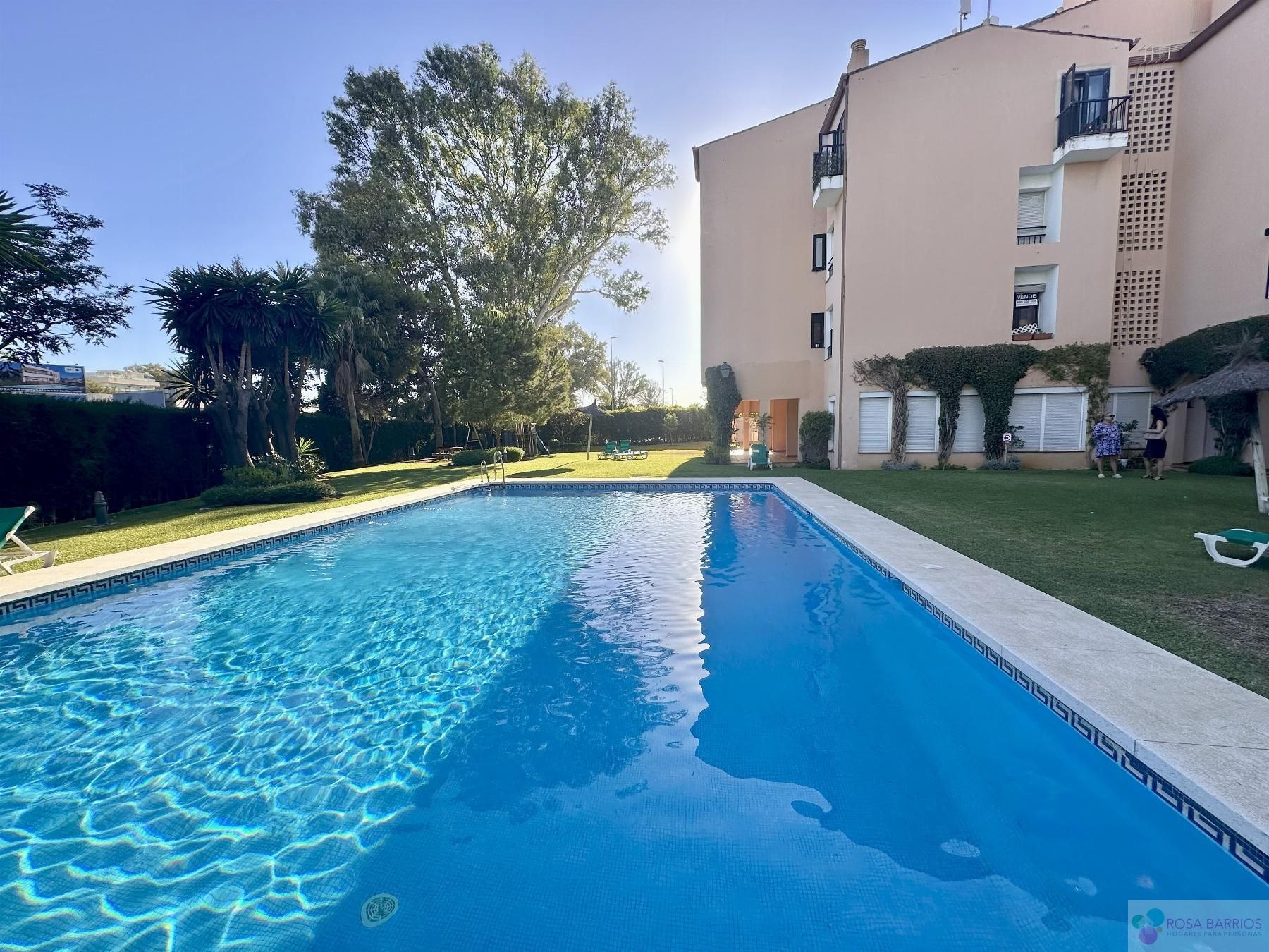 Swimming pool of Flat for sale in Marbella  with Air Conditioner, Terrace and Community pool