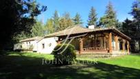 Exterior view of House or chalet for sale in Las Navas del Marqués   with Heating and Swimming Pool
