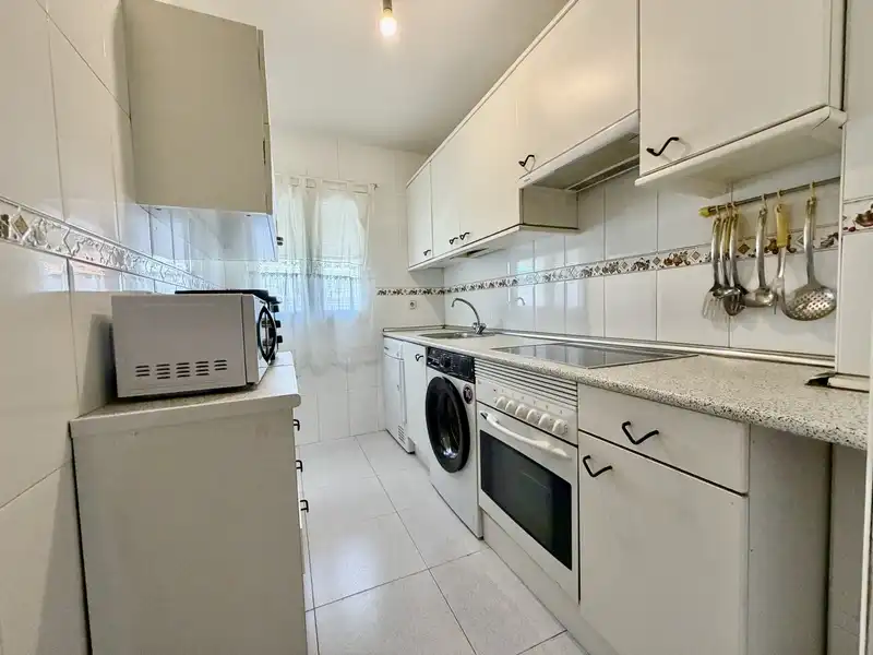 Cocina de Piso en venta en Madrid con Aire acondicionado, Calefacción y Jardín privado