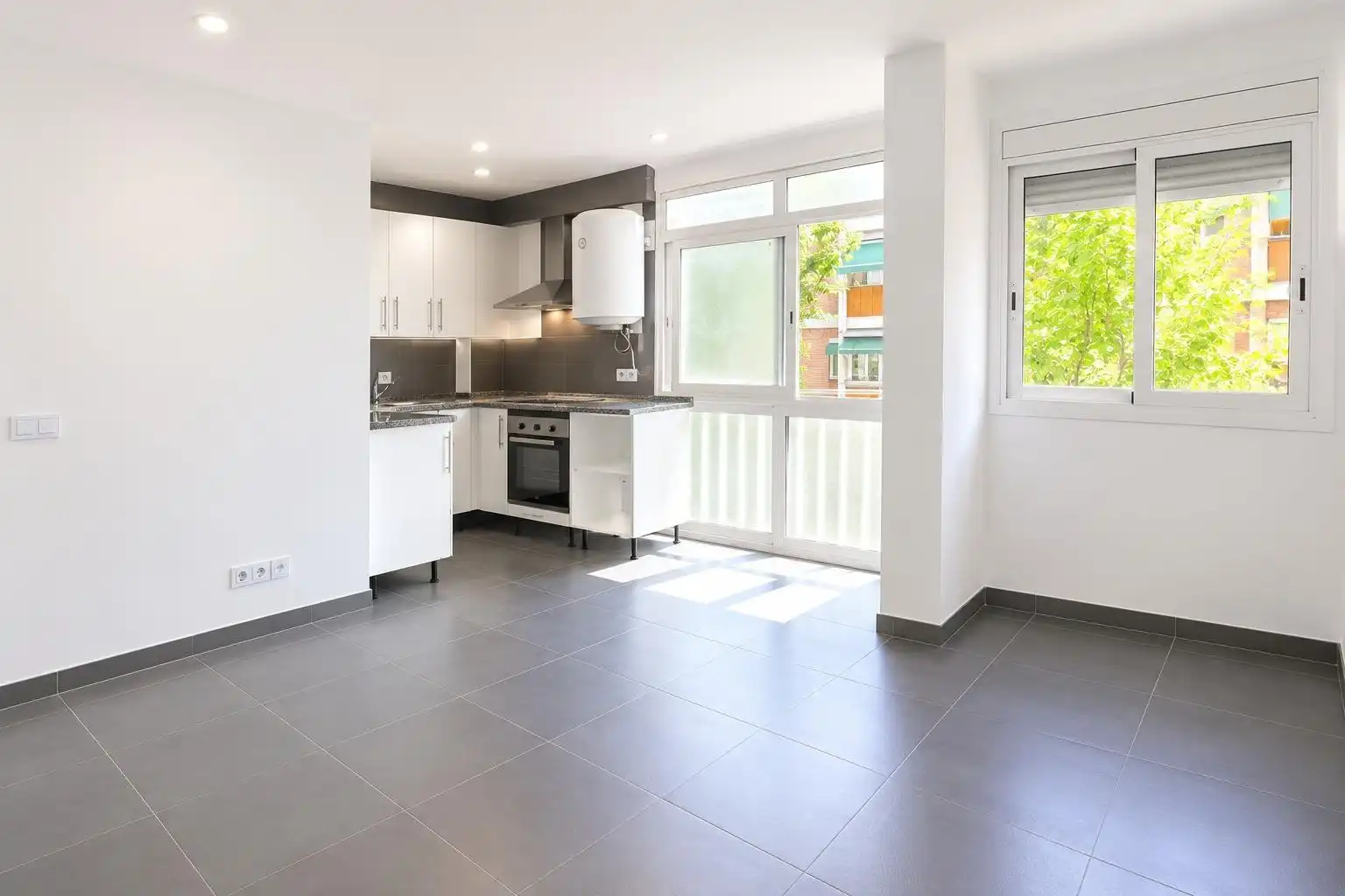 Cocina de Piso en venta en Cornellà de Llobregat con Parquet