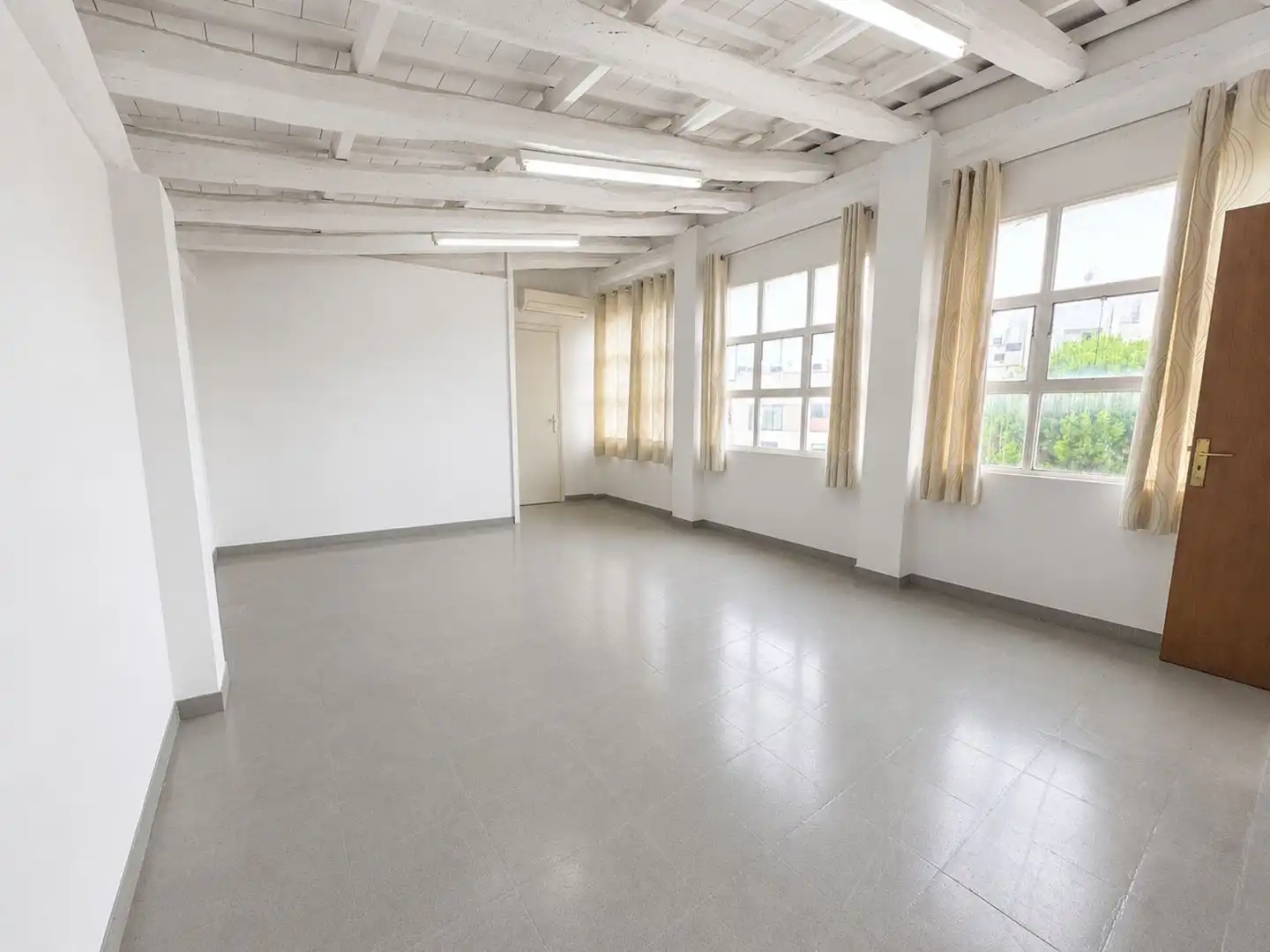Büro zur Miete in Sitges mit Klimaanlage