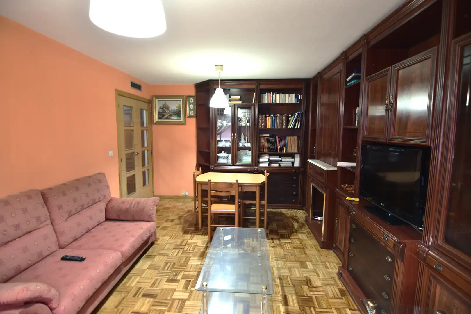 Sala de estar de Piso en venta en A Coruña Capital  con Calefacción, Parquet y Trastero