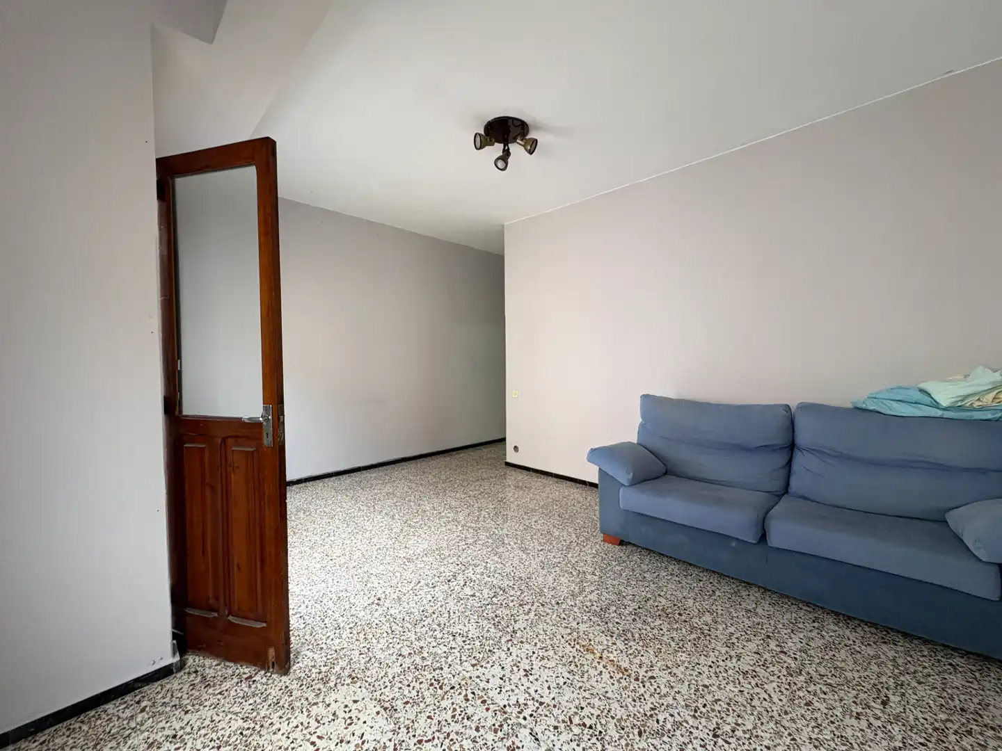 Sala d'estar de Pis en venda en Las Palmas de Gran Canaria amb Balcó