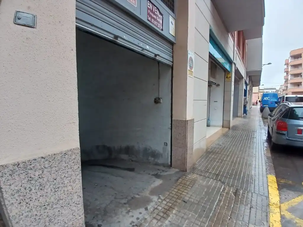 Garaje en venta en Calle Ignasi Iglesias, Poble Nou