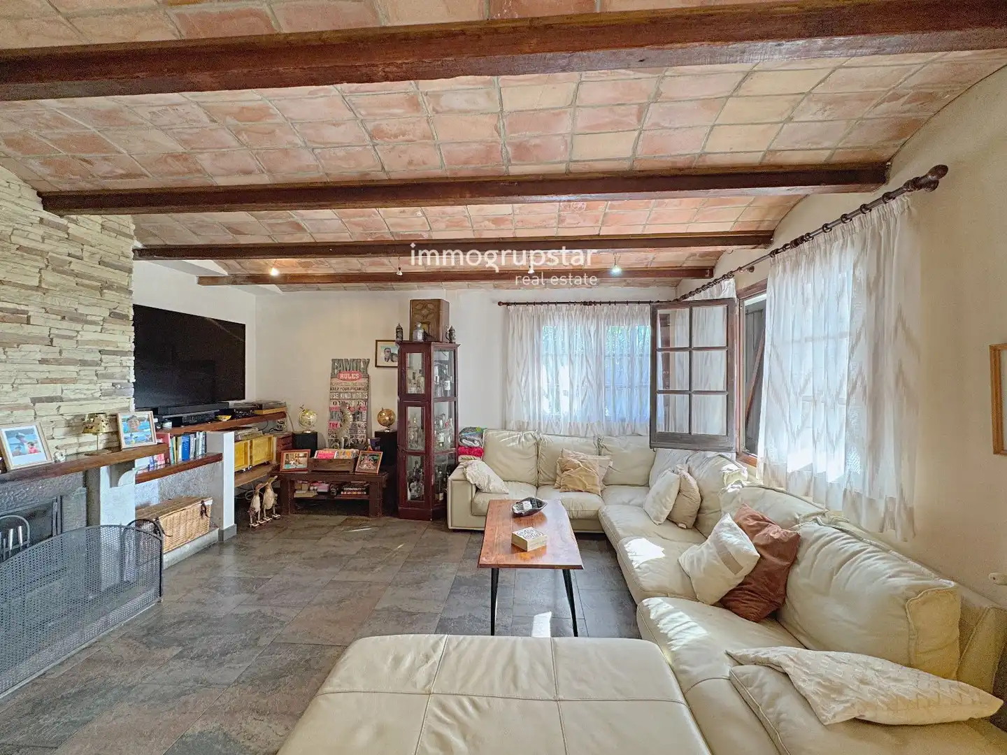 Sala de estar de Casa o chalet en venta en Castell d'Aro, Platja d'Aro i s'Agaró con Aire acondicionado, Calefacción y Terraza