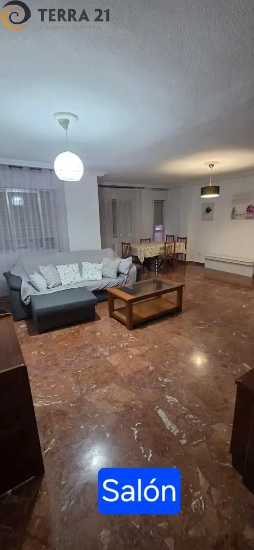 Piso con terraza en alquiler en Hospital, imagen 5