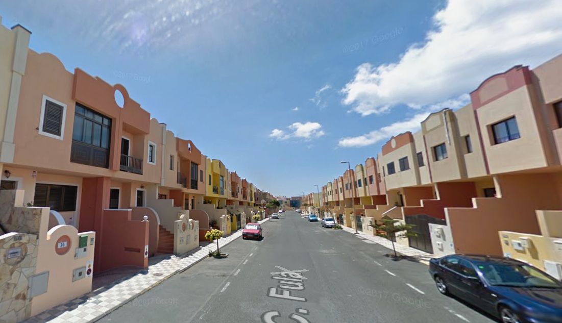 Exterior view of Single-family semi-detached for sale in Agüimes  with Private garden