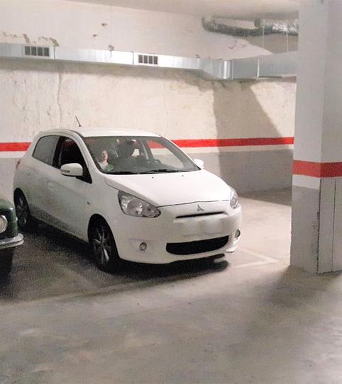 Foto 2 de Garatge de lloguer a Avinguda de Josep Ferrer I Domingo, 34, Can Fatjó - Sant Jordi Park - Plana del Castell, Barcelona