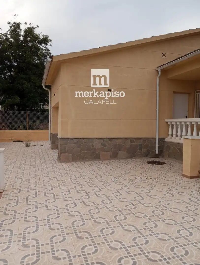 Exterior view of Houses for sale in El Vendrell  with Heating, Terrace and Storage room