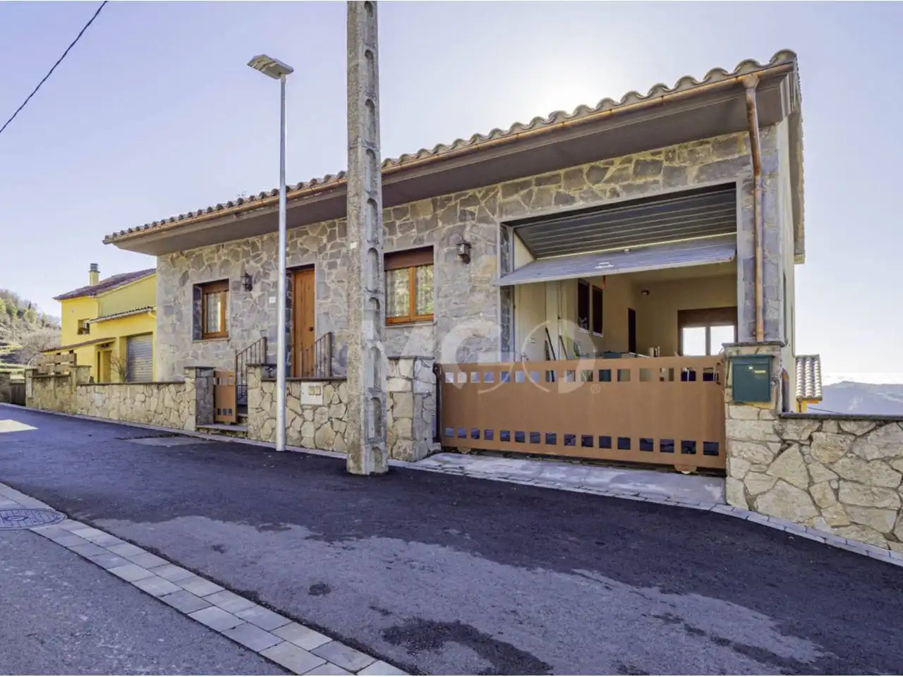 Houses for sale in Calle GUMBAU BESORA, Santa Maria de Besora